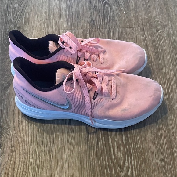 Nike Pink Women's Athletic Shoes - Picture 2 of 10